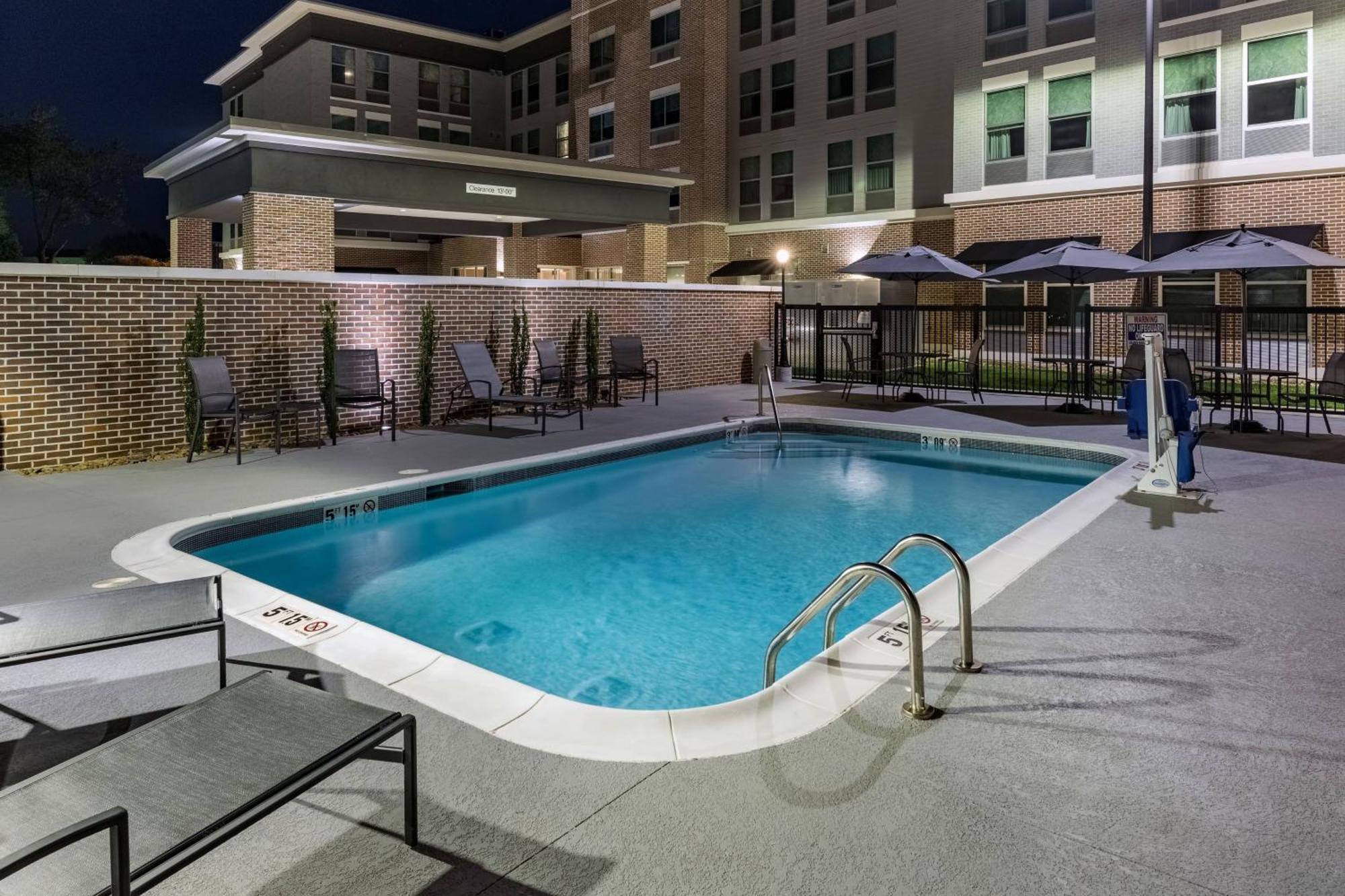 Fairfield Inn & Suites Morganton Historic Downtown Bagian luar foto