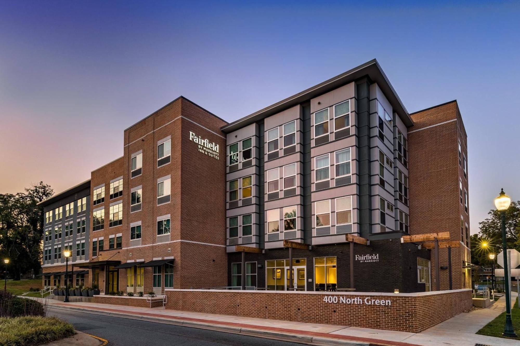 Fairfield Inn & Suites Morganton Historic Downtown Bagian luar foto